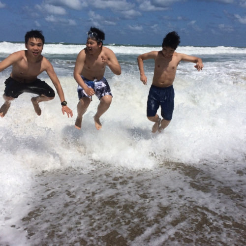 贏在起跑線？中國(guó)孩子赴美留學(xué)是否越早越好？